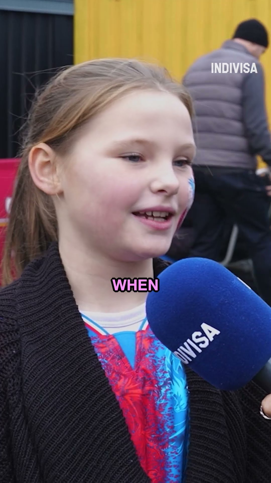 亨德森感到 亨德森感到