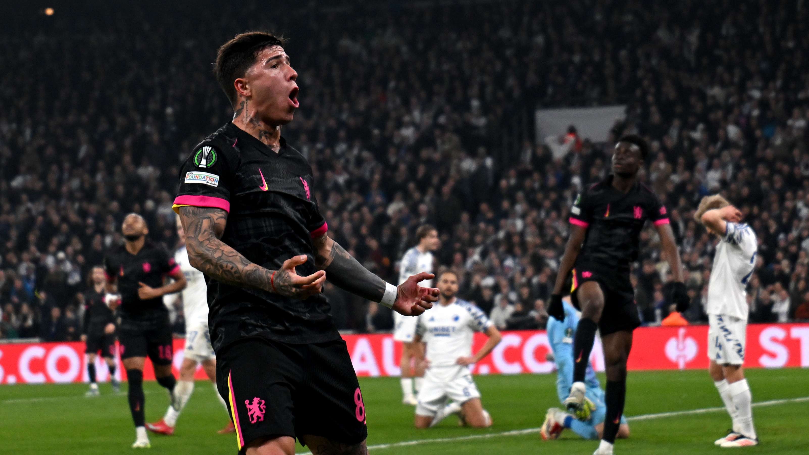 尤其是在球 尤其是在球